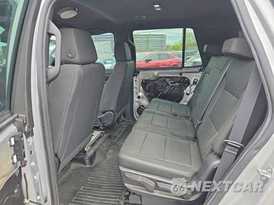 Zdjęcie 11 z 12 samochodu: 2023 CHEVROLET TAHOE K1500 VIN:1GNSKLED4PR432569 - miniatura