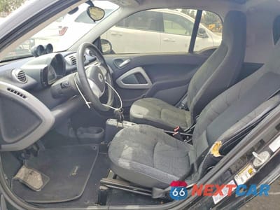 Zdjęcie 7 z 12 samochodu: 2014 SMART FORTWO VIN:WMEEJ9AA3EK729623 - miniatura