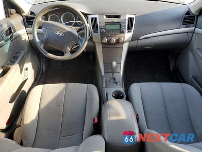 Zdjęcie 8 z 12 samochodu: 2009 HYUNDAI SONATA GLS VIN:5NPET46C79H510318 - miniatura