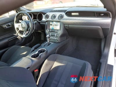Zdjęcie 8 z 11 samochodu: 2019 FORD MUSTANG VIN:1FA6P8TH4K5124256 - miniatura