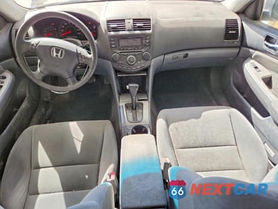 Zdjęcie 8 z 12 samochodu: 2005 HONDA ACCORD EX VIN:1HGCM56745A001626 - miniatura