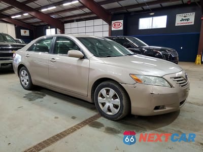 Czwarte zdjęcie samochodu z boku: 2007 TOYOTA CAMRY CE VIN:4T1BE46K47U104550 - miniatura