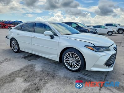 Czwarte zdjęcie samochodu z boku: 2020 TOYOTA AVALON LIMITED VIN:4T1DZ1FB8LU047386 - miniatura