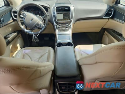 Zdjęcie 8 z 14 samochodu: 2018 LINCOLN MKX RESERVE VIN:2LMPJ6LR1JBL42548 - miniatura