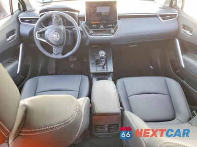 Zdjęcie 8 z 13 samochodu: 2026 TOYOTA COROLLA CROSS XLE VIN:7MUDAAAGXTV158207 - miniatura