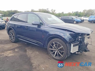 Czwarte zdjęcie samochodu z boku: 2024 AUDI Q7 PREMIUM PLUS VIN:WA1LXBF70RD009547 - miniatura