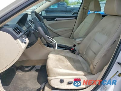 Zdjęcie 7 z 12 samochodu: 2013 VOLKSWAGEN PASSAT S VIN:1VWAP7A33DC135749 - miniatura