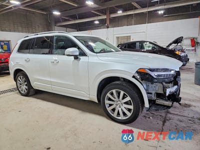 Czwarte zdjęcie samochodu z boku: 2018 VOLVO XC90 T5 VIN:YV4102PK9J1343969 - miniatura
