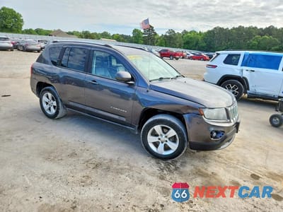 Czwarte zdjęcie samochodu z boku: 2014 JEEP COMPASS LATITUDE VIN:1C4NJDEB1ED884955 - miniatura