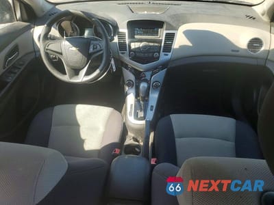 Zdjęcie 8 z 12 samochodu: 2012 CHEVROLET CRUZE LS VIN:1G1PC5SH3C7406199 - miniatura