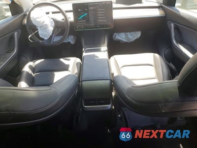 Zdjęcie 8 z 13 samochodu: 2021 TESLA MODEL Y VIN:5YJYGAEE3MF234276 - miniatura