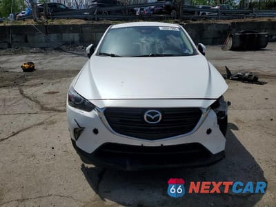 Piąte zdjęcie samochodu w środku: 2019 MAZDA CX-3 SPORT VIN:JM1DKFB79K1416117 - miniatura