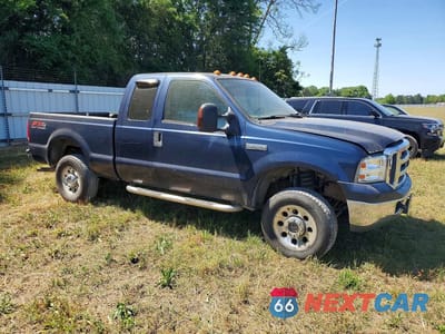 Czwarte zdjęcie samochodu z boku: 2006 FORD F250 SUPER DUTY VIN:1FTSX21526EA97370 - miniatura