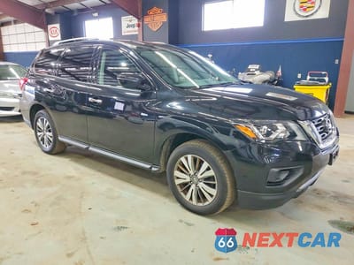 Czwarte zdjęcie samochodu z boku: 2018 NISSAN PATHFINDER S VIN:5N1DR2MM7JC621991 - miniatura