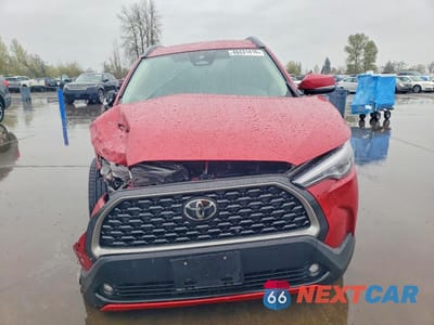 Piąte zdjęcie samochodu w środku: 2023 TOYOTA COROLLA CROSS XLE VIN:7MUEAABG3PV076960 - miniatura