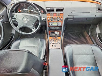 Zdjęcie 8 z 12 samochodu: 2000 MERCEDES-BENZ C 230 VIN:WDBHA24G7YA830353 - miniatura