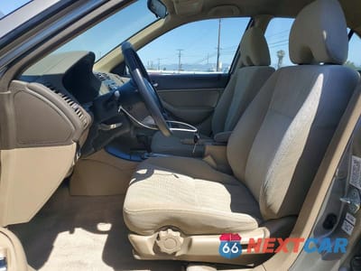 Zdjęcie 7 z 12 samochodu: 2003 HONDA CIVIC LX VIN:2HGES16503H557081 - miniatura