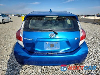 Zdjęcie 6 z 12 samochodu: 2016 TOYOTA PRIUS C TWO VIN:JTDKDTB38G1123085 - miniatura