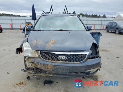 Piąte zdjęcie samochodu w środku: 2014 KIA SEDONA LX VIN:KNDMG4C7XE6539419 - miniatura