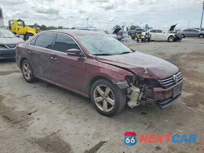 Czwarte zdjęcie samochodu z boku: 2013 VOLKSWAGEN PASSAT SE VIN:1VWBP7A30DC084781 - miniatura