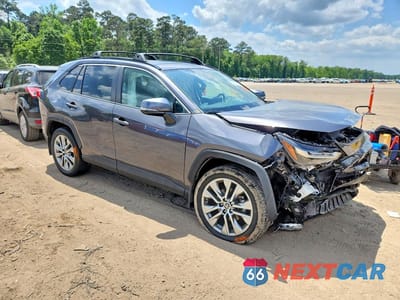 Czwarte zdjęcie samochodu z boku: 2022 TOYOTA RAV4 XLE PREMIUM VIN:2T3C1RFV1NC192115 - miniatura