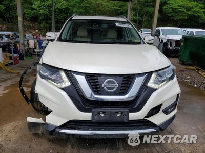 Piąte zdjęcie samochodu w środku: 2017 NISSAN ROGUE SL VIN:JN8AT2MTXHW405159 - miniatura