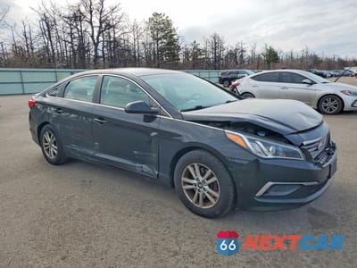 Czwarte zdjęcie samochodu z boku: 2017 HYUNDAI SONATA SE VIN:5NPE24AF6HH550151 - miniatura