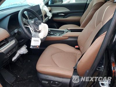 Zdjęcie 7 z 13 samochodu: 2025 TOYOTA GRAND HIGHLANDER PLATINUM VIN:5TDAAAB54SS085070 - miniatura