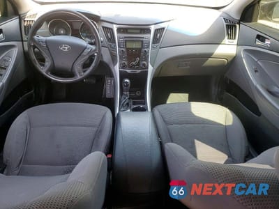 Zdjęcie 8 z 12 samochodu: 2012 HYUNDAI SONATA GLS VIN:5NPEB4AC2CH460932 - miniatura