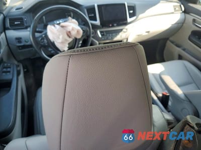 Zdjęcie 8 z 14 samochodu: 2018 HONDA PILOT EXL VIN:5FNYF6H57JB066116 - miniatura