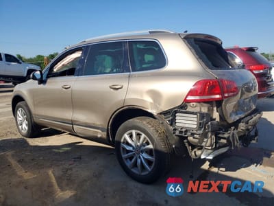 Drugie zdjęcie samochodu z przodu: 2016 VOLKSWAGEN TOUAREG SPORT VIN:WVGEF9BP7GD009988 - miniatura