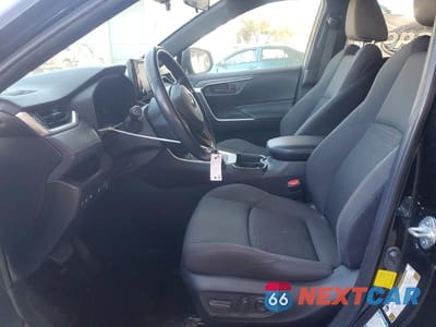Zdjęcie 7 z 12 samochodu: 2021 TOYOTA RAV4 PRIME SE VIN:JTMAB3FV8MD039629 - miniatura