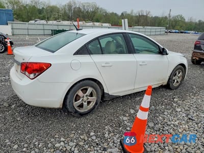 Trzecie zdjęcie samochodu z tyłu: 2011 CHEVROLET CRUZE LT VIN:1G1PG5S96B7153990 - miniatura