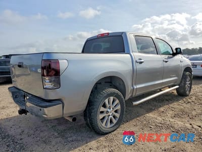 Trzecie zdjęcie samochodu z tyłu: 2011 TOYOTA TUNDRA CREWMAX LIMITED VIN:5TFHW5F14BX198025 - miniatura