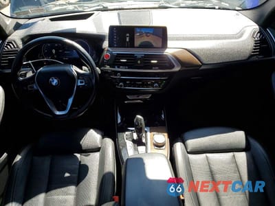 Zdjęcie 8 z 13 samochodu: 2018 BMW X3 XDRIVEM40I VIN:5UXTS3C54J0Z02554 - miniatura