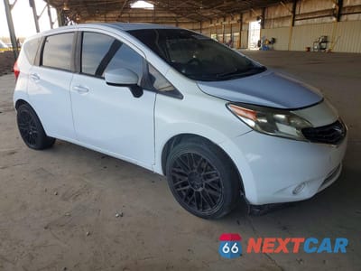 Czwarte zdjęcie samochodu z boku: 2016 NISSAN VERSA NOTE SV VIN:3N1CE2CP7GL402844 - miniatura