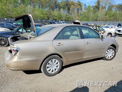 Trzecie zdjęcie samochodu z tyłu: 2005 TOYOTA CAMRY LE VIN:4T1BE32K15U522416 - miniatura