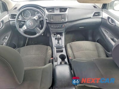 Zdjęcie 8 z 12 samochodu: 2018 NISSAN SENTRA S VIN:3N1AB7AP1JY307920 - miniatura