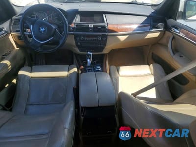 Zdjęcie 8 z 13 samochodu: 2007 BMW X5 4.8I VIN:4USFE83547LZ37177 - miniatura