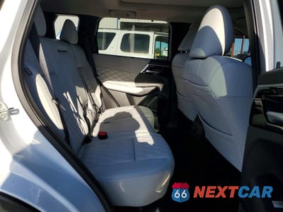 Zdjęcie 11 z 14 samochodu: 2025 MITSUBISHI OUTLANDER SEL VIN:JA4T5WA9XSZ050475 - miniatura