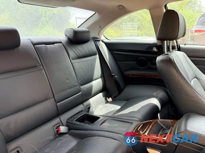 Zdjęcie 6 z 10 samochodu: 2007 BMW 335 I VIN:WBAWB73587P034089 - miniatura