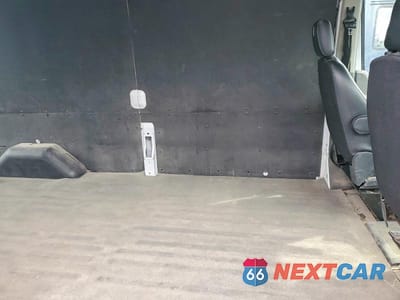 Zdjęcie 11 z 13 samochodu: 2023 FORD TRANSIT T-250 VIN:1FTBR3X82PKA82260 - miniatura