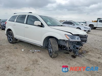 Czwarte zdjęcie samochodu z boku: 2019 DODGE JOURNEY CROSSROAD VIN:3C4PDCGG1KT857960 - miniatura