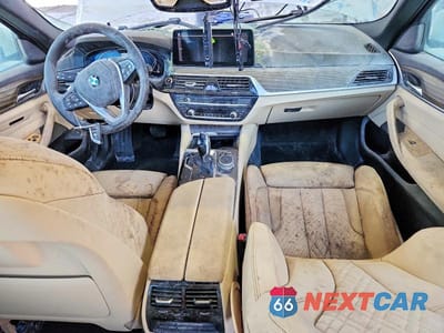 Zdjęcie 8 z 12 samochodu: 2022 BMW 530 I VIN:WBA53BH09NWX45571 - miniatura