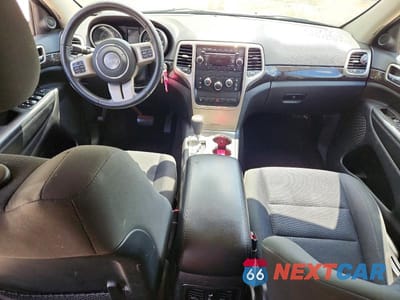 Zdjęcie 8 z 13 samochodu: 2013 JEEP GRAND CHEROKEE LAREDO VIN:1C4RJEAG6DC549980 - miniatura