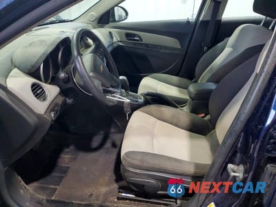 Zdjęcie 7 z 12 samochodu: 2011 CHEVROLET CRUZE LS VIN:1G1PC5SH4B7118299 - miniatura