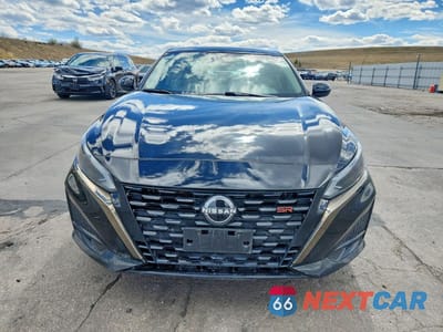 Piąte zdjęcie samochodu w środku: 2023 NISSAN ALTIMA 2.5 SR VIN:1N4BL4CW5PN412439 - miniatura