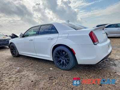 Drugie zdjęcie samochodu z przodu: 2020 CHRYSLER 300 S VIN:2C3CCABT9LH239083 - miniatura