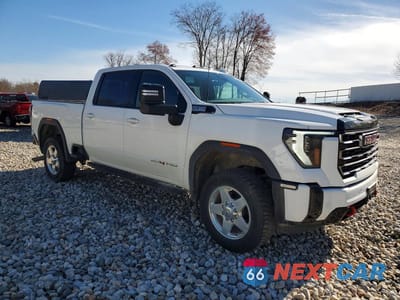 Czwarte zdjęcie samochodu z boku: 2025 GMC SIERRA K3500 AT4 VIN:1GT4UVE79SF300273 - miniatura