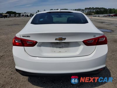 Zdjęcie 6 z 12 samochodu: 2018 CHEV MALIBU LT VIN:1G1ZD5ST5JF151827 - miniatura